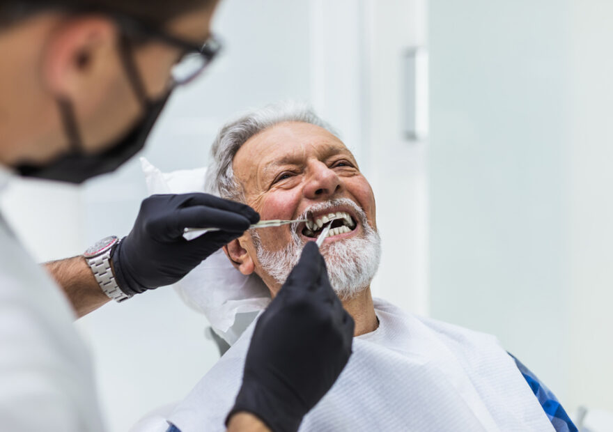come-si-mette-un-impianto-dentale?